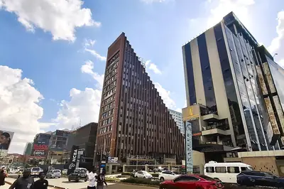 Ring Road in Kilimani, Nairobi. Photo: Queen Asali, CC BY-SA 4.0